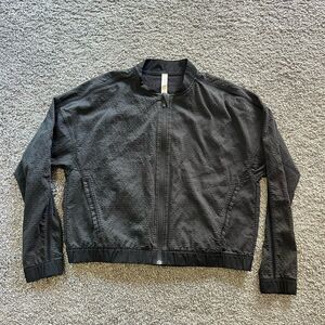 Lululemon Pack Light Bomber Full Zip Jacket Vented Black Athletic Women’s 10